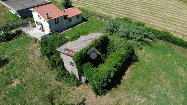 casa indipendente in vendita a Valmontone