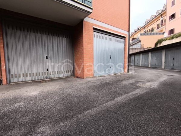 locale commerciale in vendita a Valmontone
