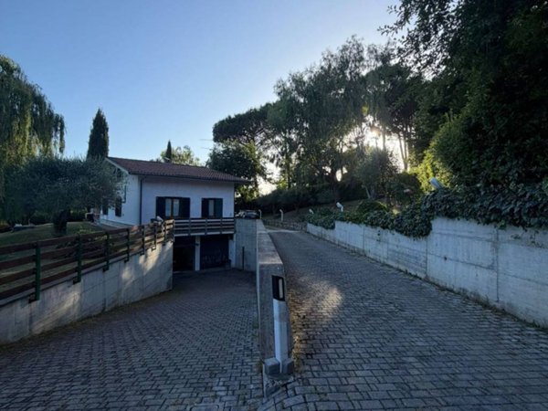 casa indipendente in vendita a Valmontone