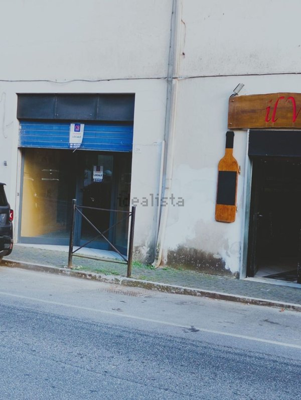 locale commerciale in vendita a Valmontone