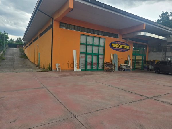 capannone in vendita a Valmontone