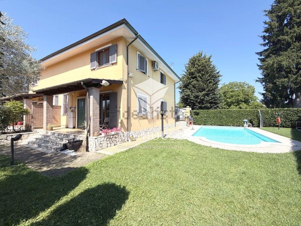 esavano in vendita a Valmontone