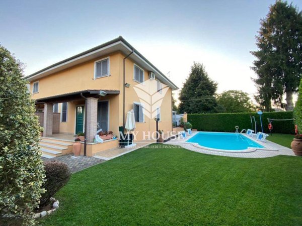 casa indipendente in vendita a Valmontone