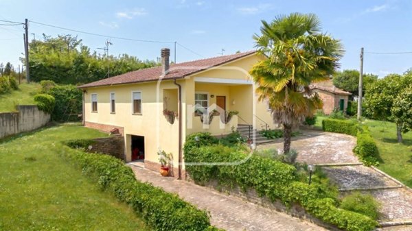 casa indipendente in vendita a Valmontone