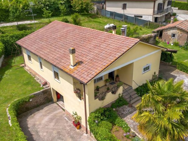casa indipendente in vendita a Valmontone