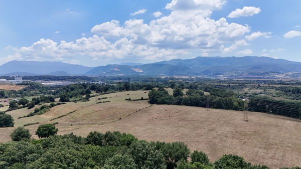 locale di sgombero in vendita a Valmontone