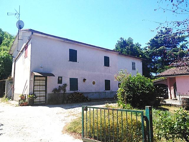 casa indipendente in vendita a Valmontone
