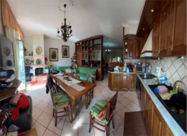 casa indipendente in vendita a Valmontone