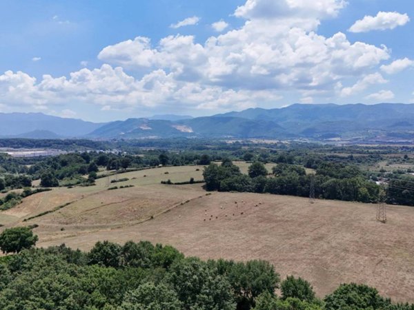 locale commerciale in vendita a Valmontone