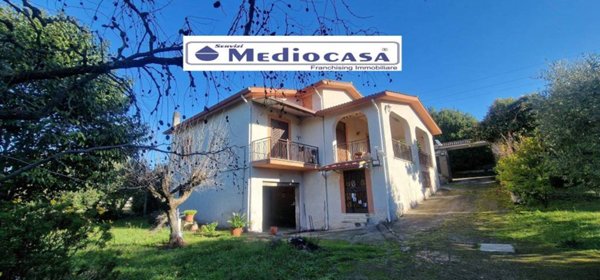 casa indipendente in vendita a Velletri