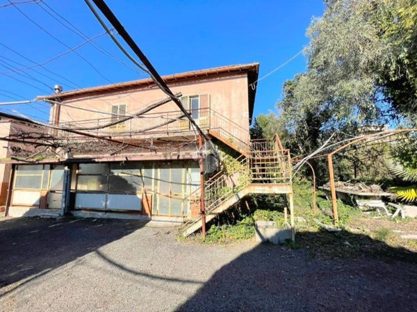 casa indipendente in vendita a Velletri