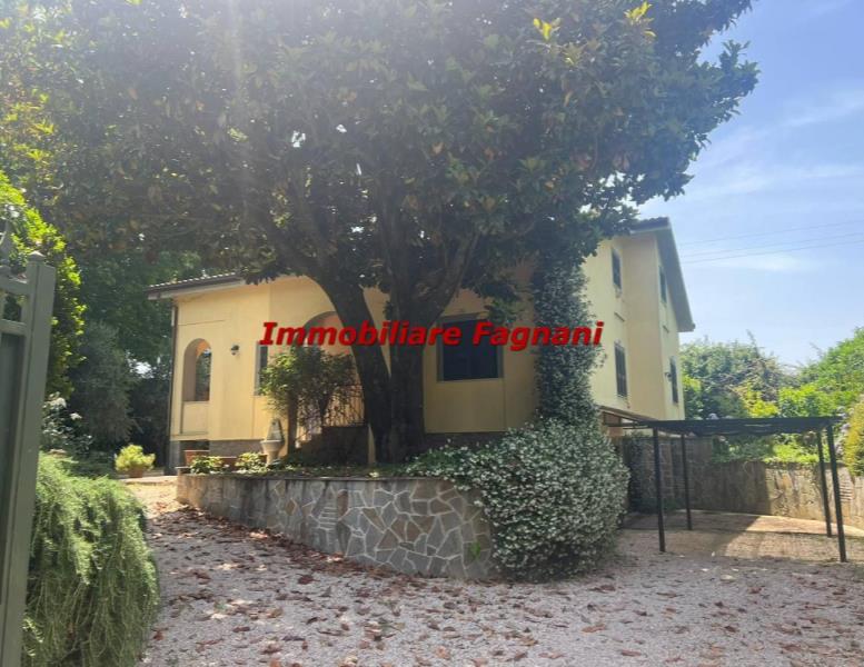 casa indipendente in vendita a Velletri