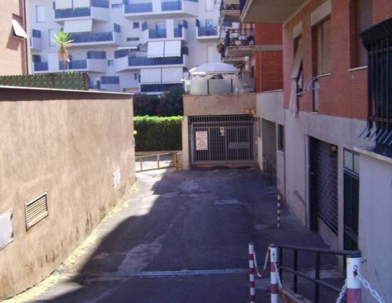 negozio in vendita a Velletri