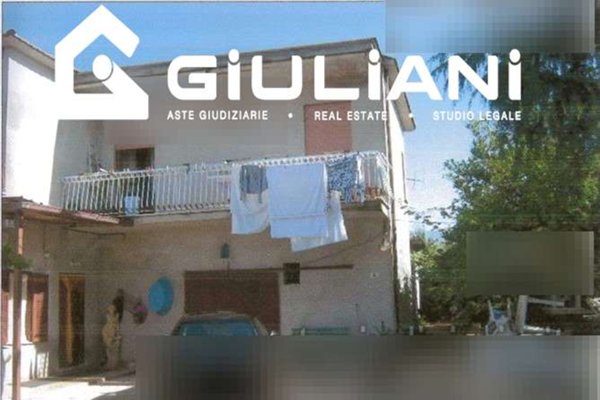casa indipendente in vendita a Velletri