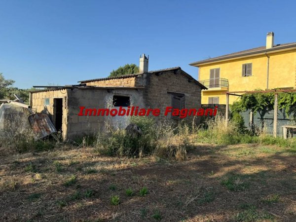 casa indipendente in vendita a Velletri