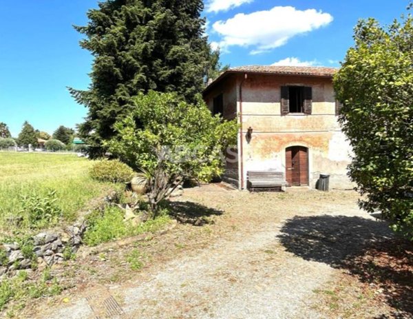 casa indipendente in vendita a Velletri