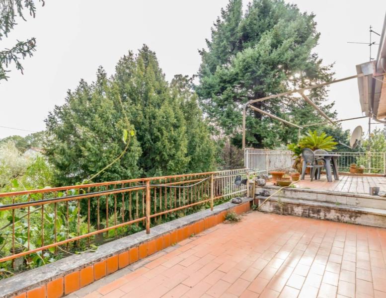 casa indipendente in vendita a Velletri