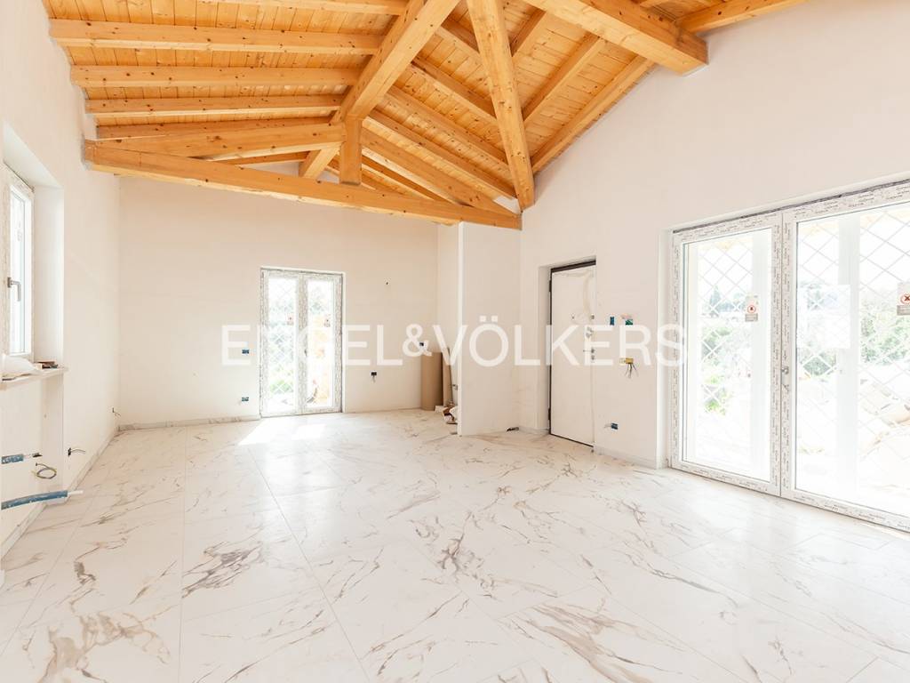 casa indipendente in vendita a Velletri