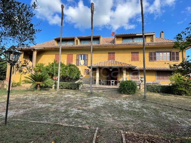 casa indipendente in vendita a Velletri