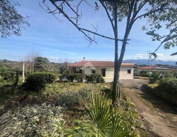casa indipendente in vendita a Velletri