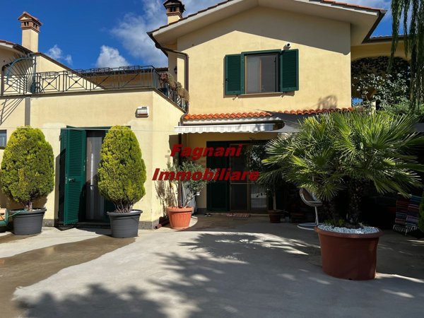 casa indipendente in vendita a Velletri