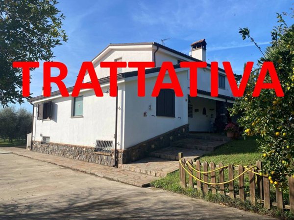 casa indipendente in vendita a Velletri