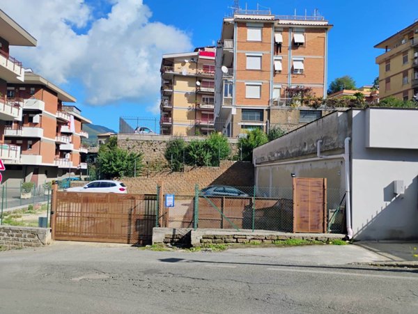 trivano in vendita a Velletri