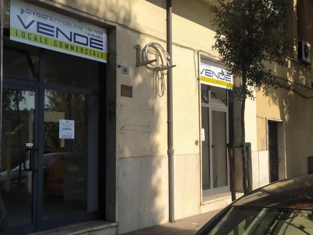 negozio in vendita a Velletri