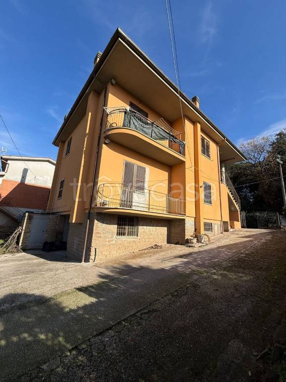 casa indipendente in vendita a Velletri