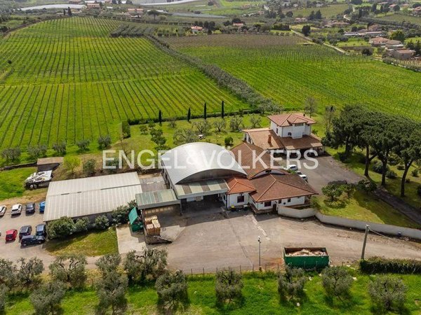 casa indipendente in vendita a Velletri