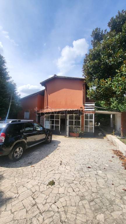casa indipendente in vendita a Velletri