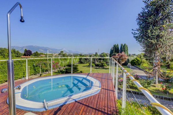 casa indipendente in vendita a Velletri