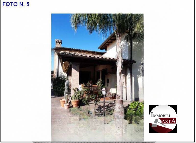 casa indipendente in vendita a Velletri