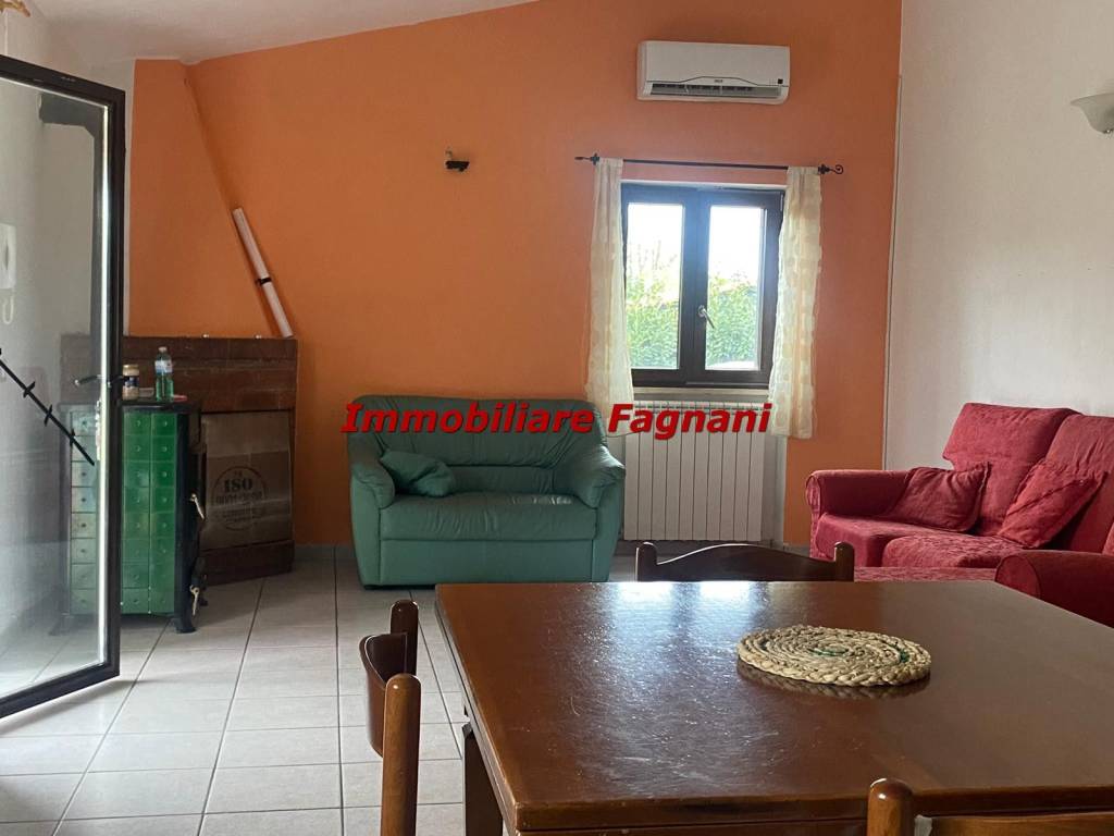 casa indipendente in vendita a Velletri