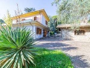 casa indipendente in vendita a Velletri