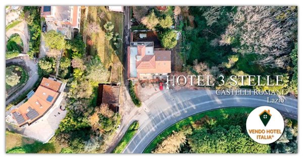 negozio in vendita a Velletri