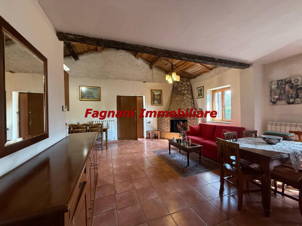 casa indipendente in vendita a Velletri