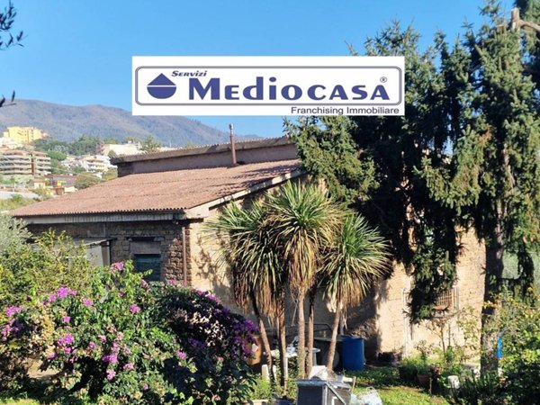 casa indipendente in vendita a Velletri