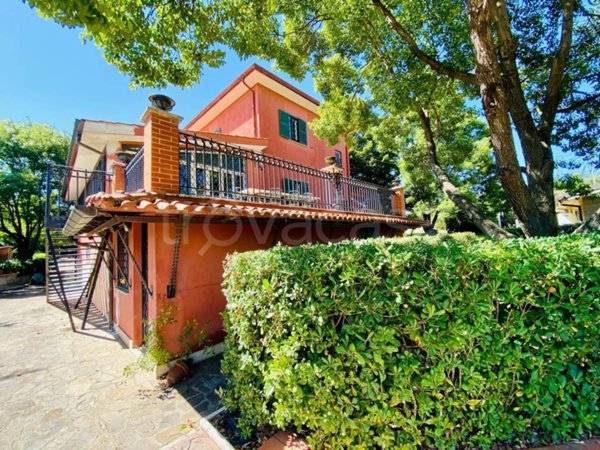 casa indipendente in vendita a Velletri