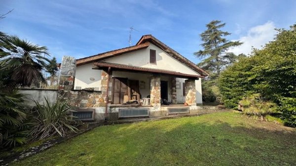 casa indipendente in vendita a Velletri