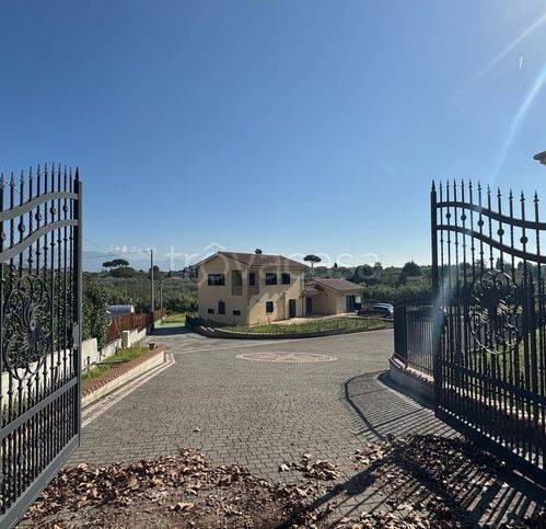 casa indipendente in vendita a Velletri