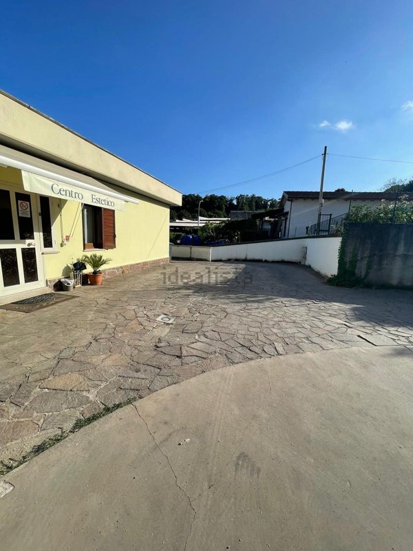 casa semindipendente in vendita a Velletri