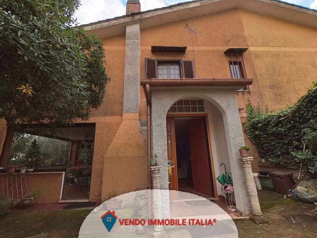 casa indipendente in vendita a Velletri