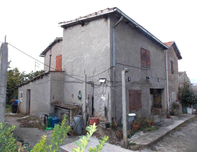 casa indipendente in vendita a Velletri