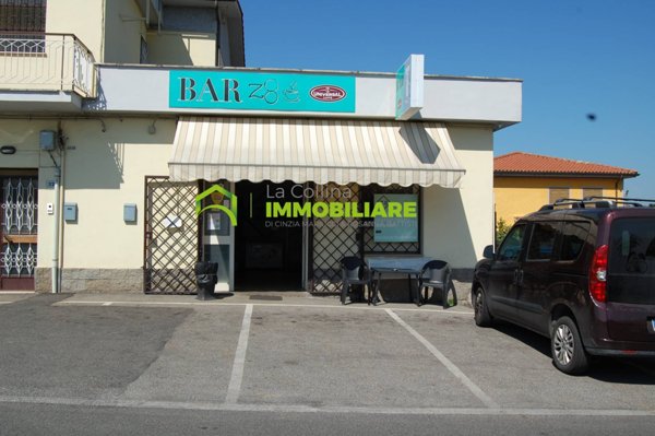 locale commerciale in vendita a Velletri