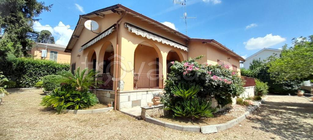 casa indipendente in vendita a Velletri
