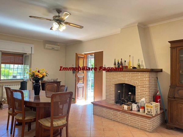 casa indipendente in vendita a Velletri