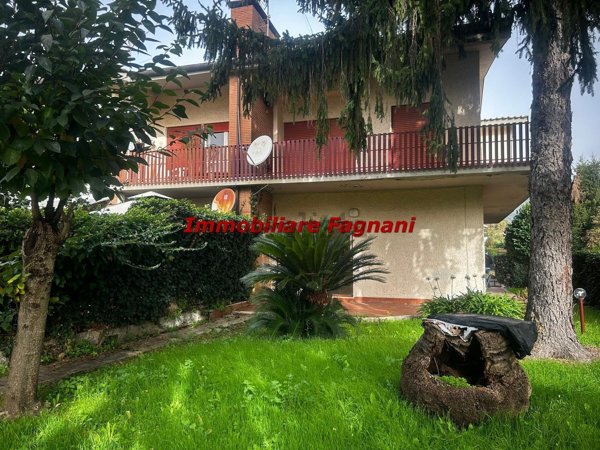 casa indipendente in vendita a Velletri