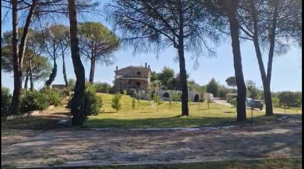 casa indipendente in vendita a Velletri