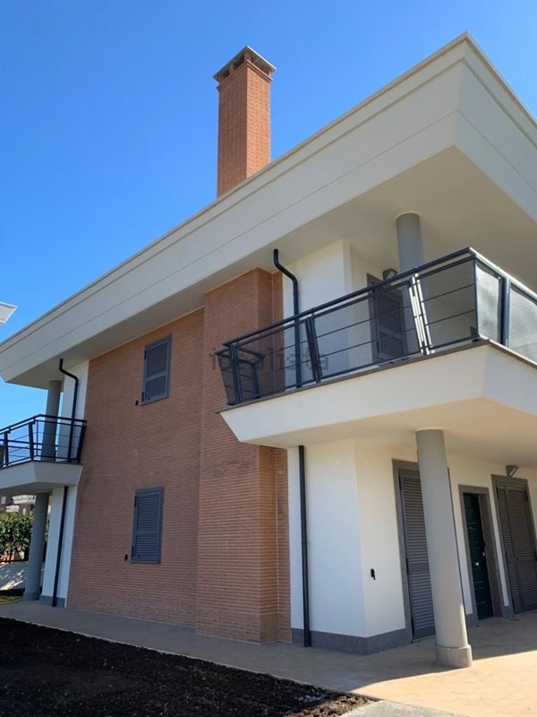 casa indipendente in vendita a Velletri